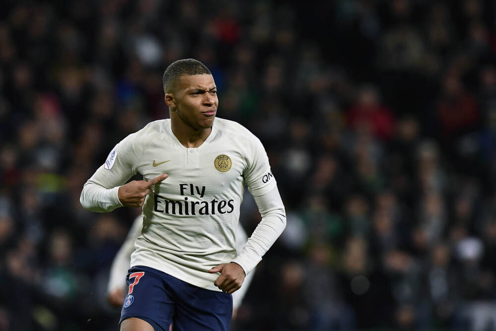 5600万没买说明书！吉滕斯目前21场1球，英超和欧冠均无进球入账